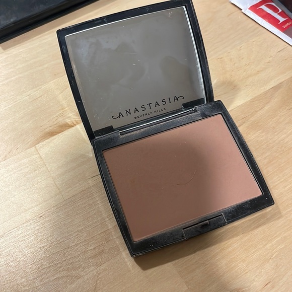 Anastasia Beverly Hills Makeup Abh Tawny Powder Bronzer Poshmark